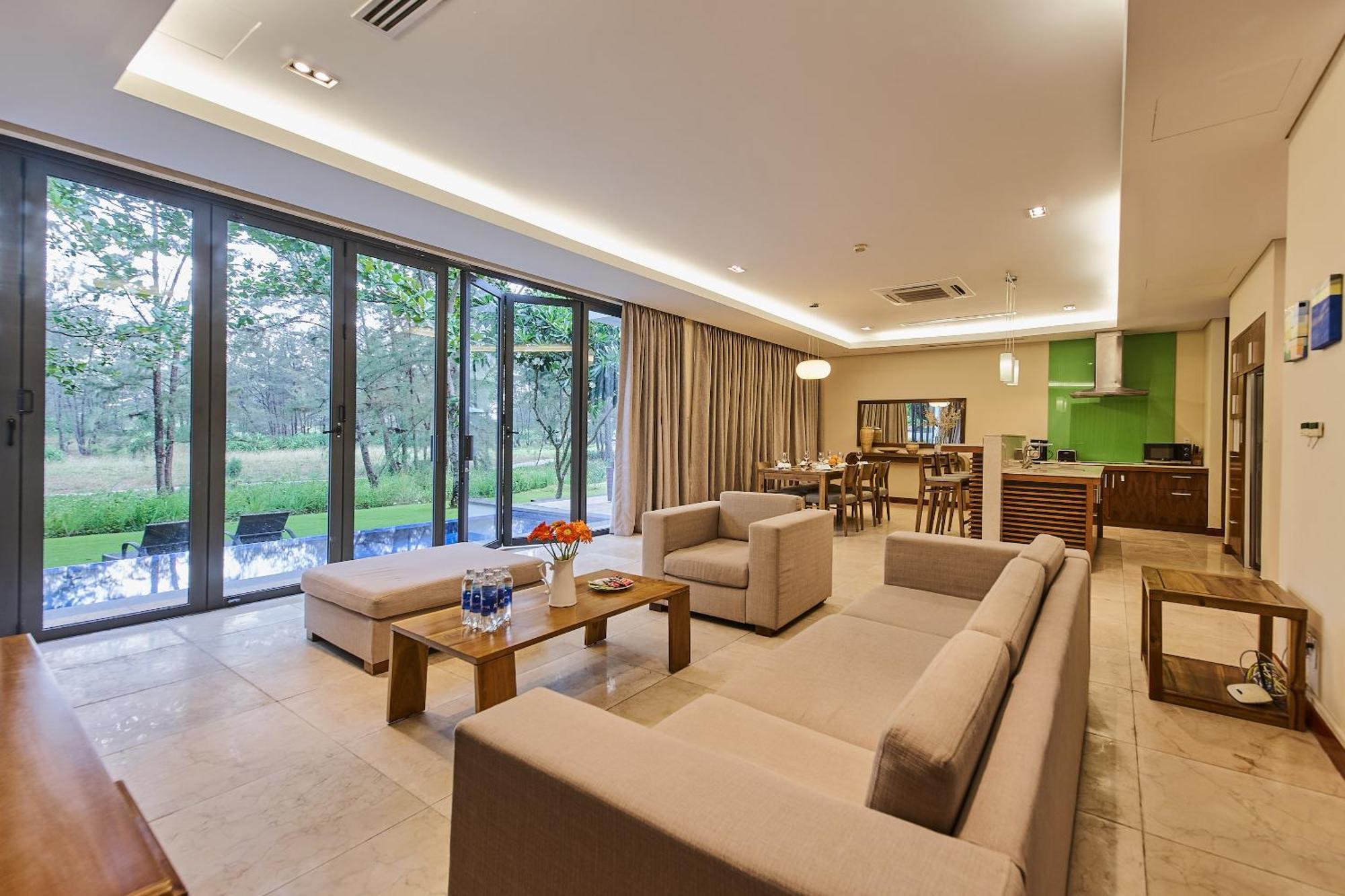 Deluxe Beach Villas By Danatrip Da Nang Habitación foto